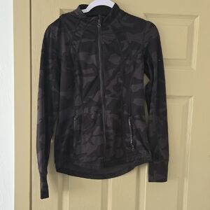 90 Degree By Reflex Black Camouflage Puffer Jacket